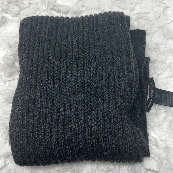 john varvatos merino wool knit scarf Men’s Size 74”L X 7” Wide charcoal Grey - Picture 2 of 7